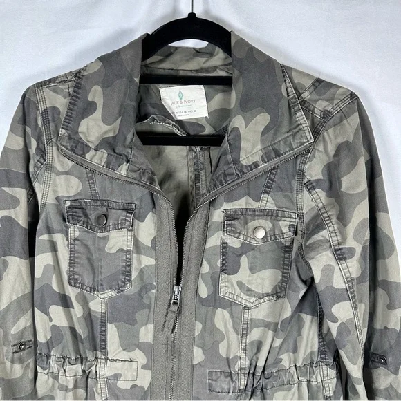 CAMO MILITARY JACKET SIZE(M) - Picture 2 of 5
